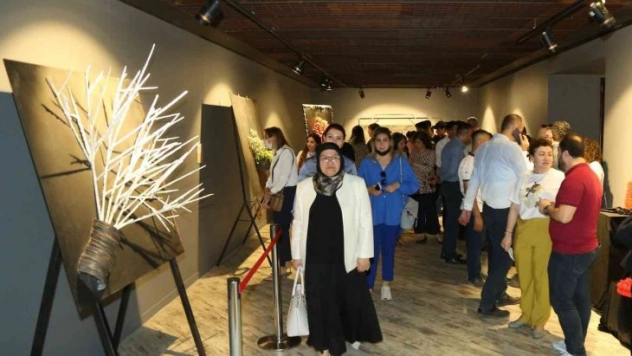 Sanayi atıklarından hayat bulan sanat eserleri Gaziantep'te sergileniyor