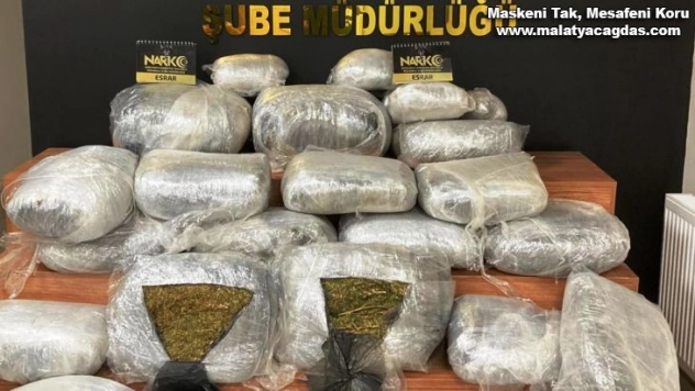 Şanlıurfa'da 125 kilogram esrar maddesi ele geçirildi
