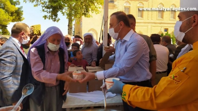 Şanlıurfa'da aşure ikramına yoğun ilgi
