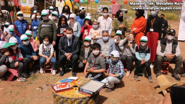 Şanlıurfa'da çocuklar tohumları toprakla buluşturdu