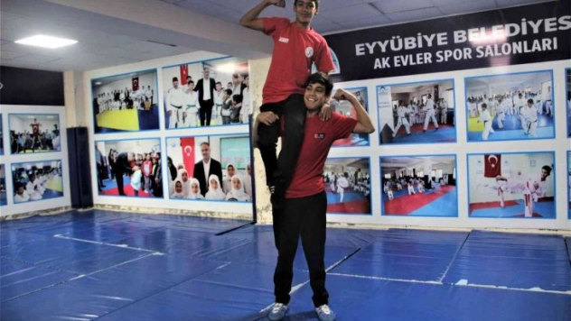 Şanlıurfa'da gençler teröre değil spora bulaşıyor