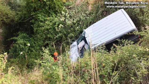 Şanlıurfa'da kamyonet ile otomobil çarpıştı: 4 yaralı
