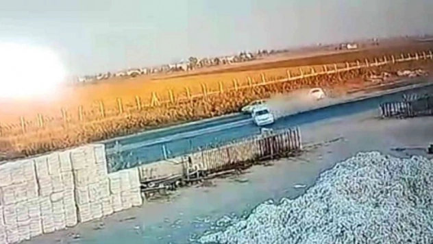 Şanlıurfa'da kaza anı kamerada: 4 yaralı