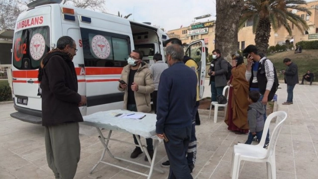 Şanlıurfa'da mobil aşı çalışmaları Balıklıgöl'de devam etti