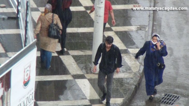 Şanlıurfa'da yağmur sürprizi