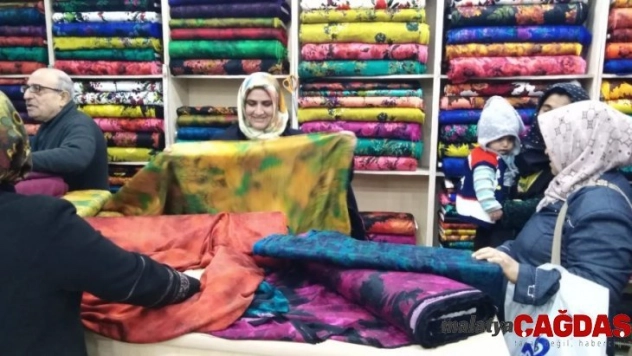 Şanlıurfa'da yöresel kıyafetler düğünleri ışıldatıyor