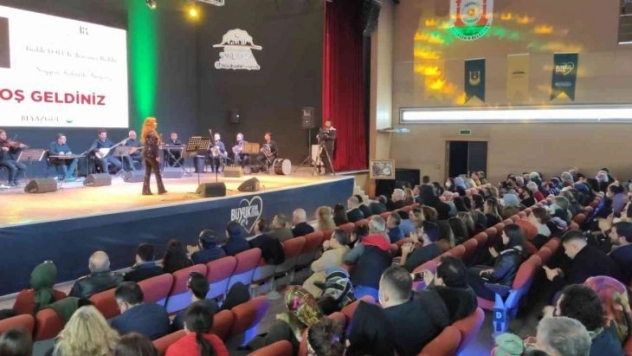 Şanlıurfa'nın davudi sesi Kazancı Bedih eserleriyle anıldı