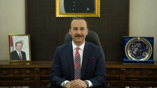 Şanlıurfa protokolünden gazeteciler günü kutlaması