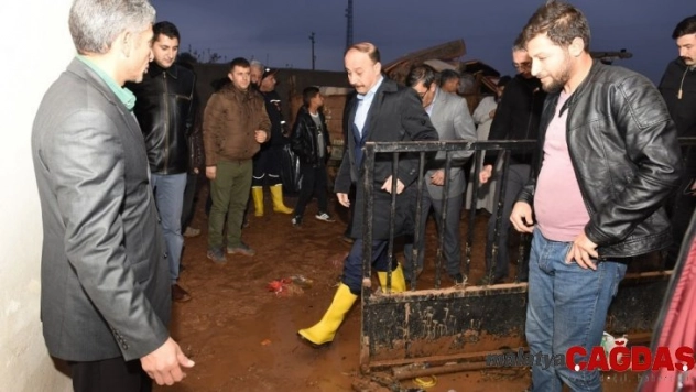 Şanlıurfa Valisi sel bölgesini ziyaret etti