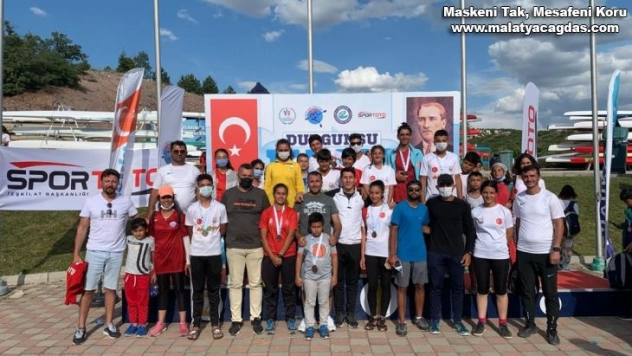 Şanlıurfalı gençler kano yarışlarına damga vurdu