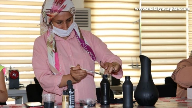 Şanlıurfalı kadınlar boş zamanlarını kurslarda değerlendiriyor