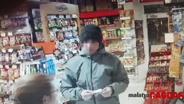 Şans oyunu için geldiği marketten bir koli içecek çalıp kaçtı