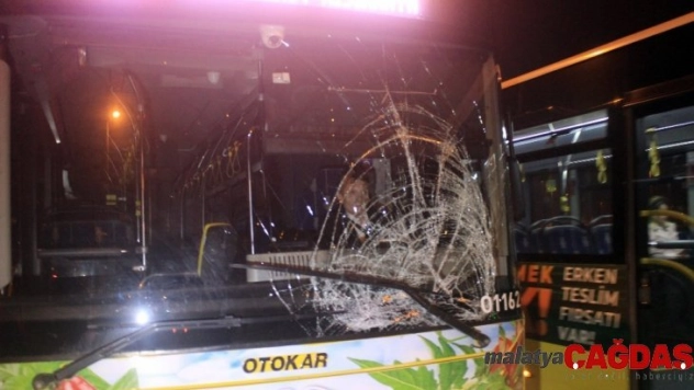 Sarıyer'de yolun karşısına geçmeye çalışan çocuğu İETT otobüsü çarptı