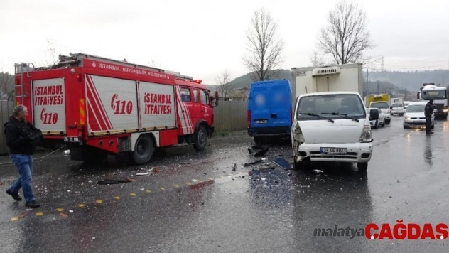 Sarıyer'de zincirleme trafik kazası: 3 yaralı