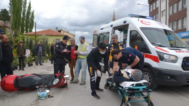 Şarkışla'da motosiklet kazası 1 yaralı