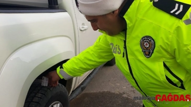 Sason'da alkol ve kış lastiği denetimi