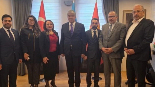 SATKOF Başkanı Bay'dan Sultan Raev'e ziyaret