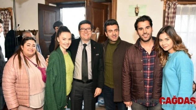 Saylak, 'Kalk Gidelim' dizi setini ziyaret etti
