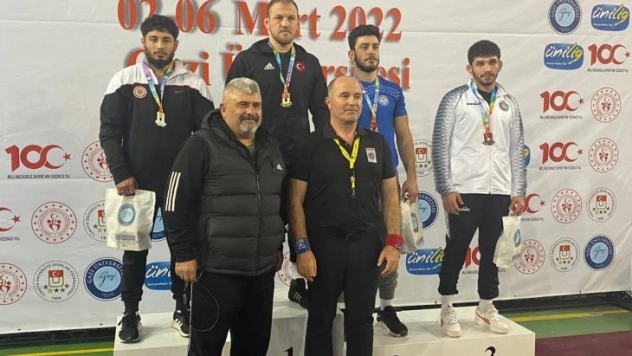 SCÜ Türkiye güreş şampiyonasında 3. oldu