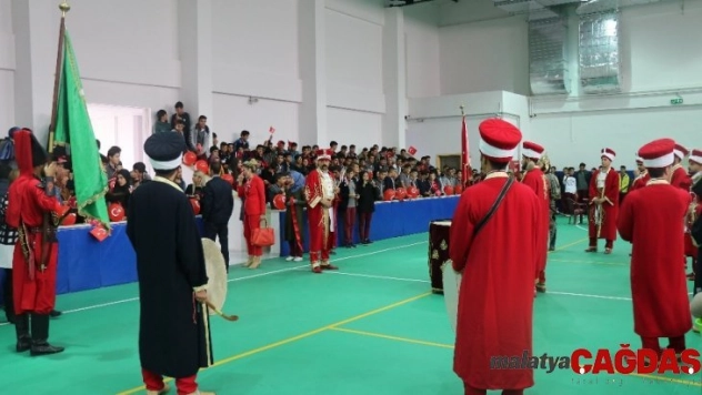 Şehit Aileleri yararına kermes düzenlendi