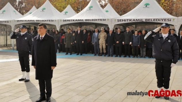 Şehit Kamil İLE Özdemir Bey törenle anıldı