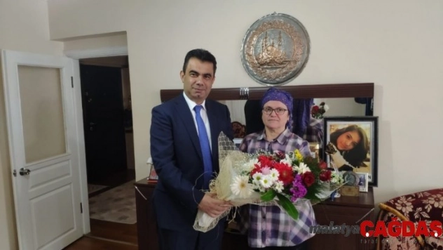 Şehit öğretme Aybüke'nin annesine ziyaret