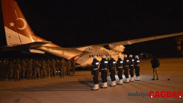 Şehit polisin naaşı memleketine uğurlandı
