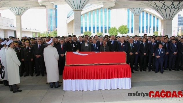 Şehit Uzman Onbaşı Umut Coşkun son yolculuğuna uğurlandı