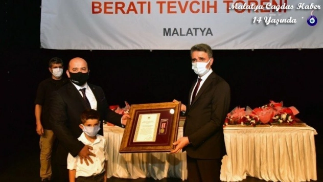 Şehit yakınları ve gazilere gurur madalyası