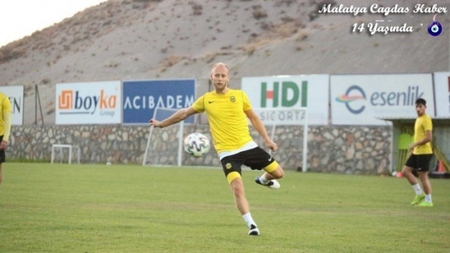 Kaya, En büyük hedefim Yeni Malatyaspor ile Avrupa kupalarına gitmek