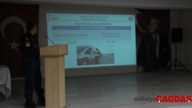 Servis şoförleri, okul servis güvenliği hakkında bilgilendirildi