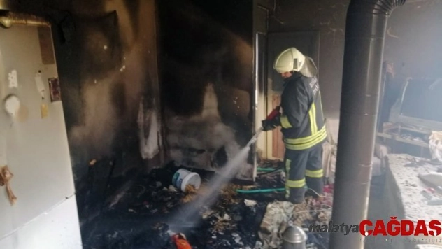 Seydikemer'de ev yangını