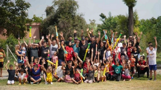 Sıcak havaya 'su savaşı' molası