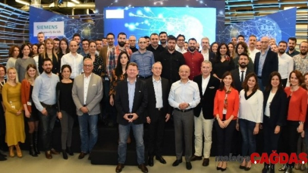 Siemens Tedarik Zinciri Yönetimi geleneksel yılsonu toplantısını gerçekleştirdi