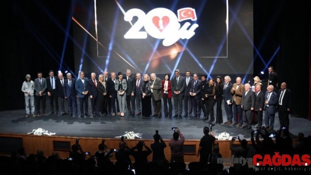 Sigarayla mücadelede 'insanlığın gerçek dostları' ödüllendirildi