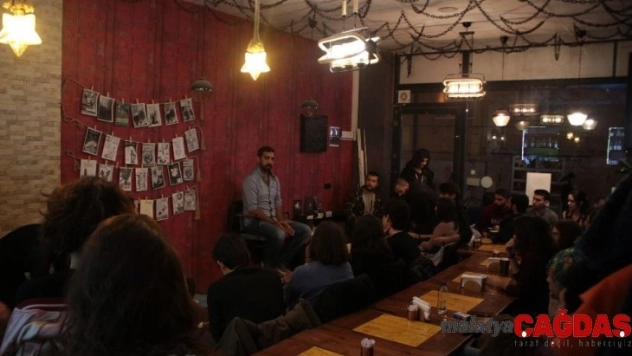 Şiirler bu kez sokak hayvanları için okundu