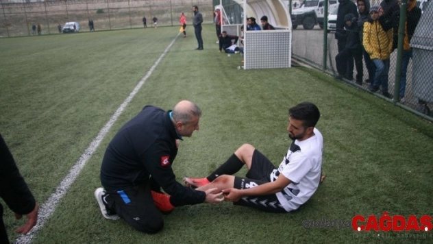 Silvan'da amatör maçta ambulans sıkıntısı