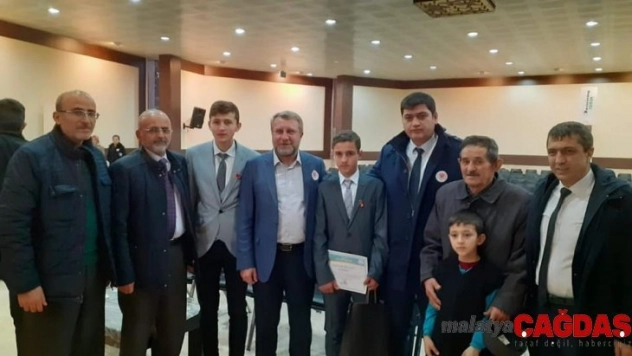 Simavlı Kur'an bülbülleri yarışma birincisi