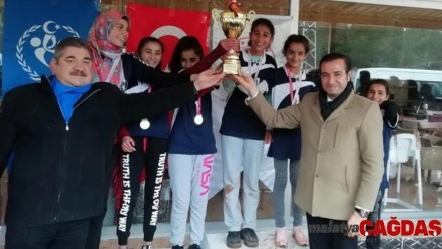 Sincik, kros şampiyonu oldu