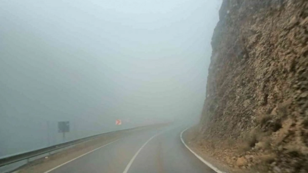 Sincik'te sis etkili oldu