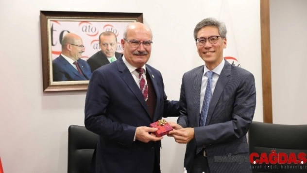 Singapur Büyükelçisi Jonathan Tow'dan ATO'ya ziyaret