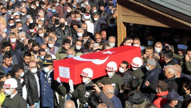 Sınıf arkadaşıydılar, iki hafta arayla şehit oldular