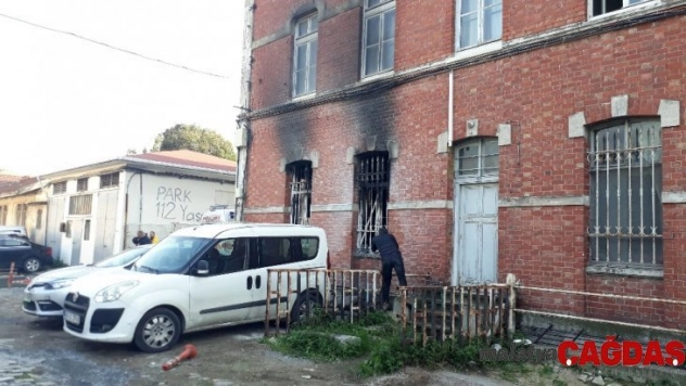 Sirkeci Tren Garı'nda korkutan yangın
