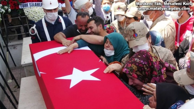 Şırnak'ta şehit olan uzman çavuş Hatay'da toprağa verildi