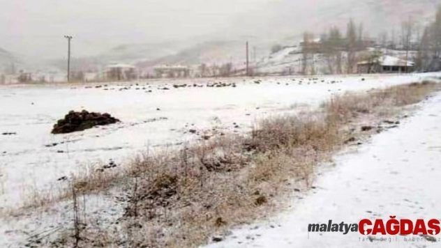 Şırnak'ta yüksek kesimlere kar yağdı