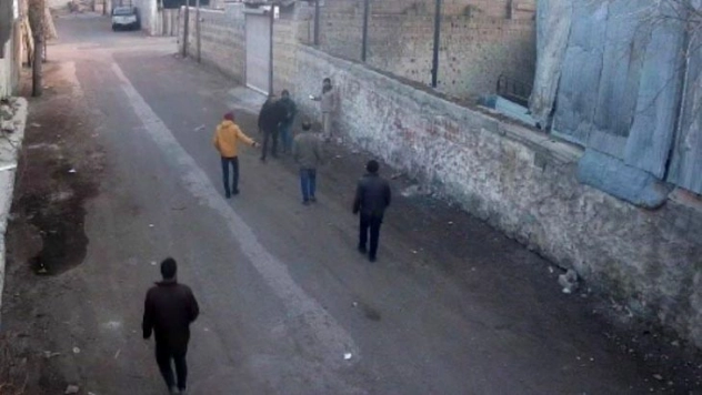 Site bekçisi hamalı kurşun yağmuruna tuttu