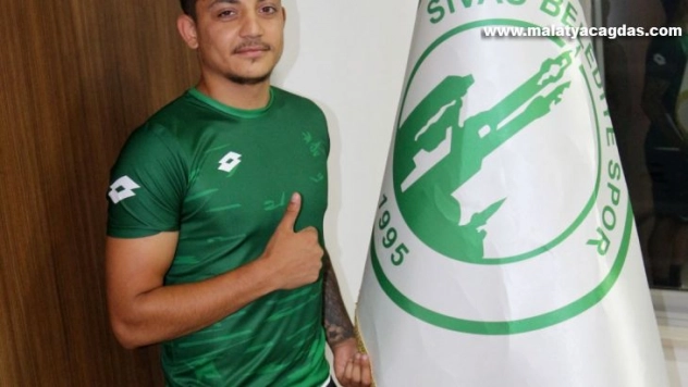 Sivas Belediyespor, Alpay Koçaklı'yı transfer etti