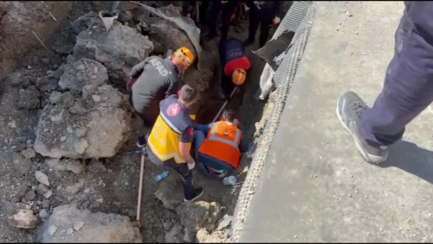 Sivas'ta göçük altında kalan 2 işçi yaralandı