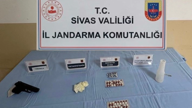 Sivas'ta jandarma, uyuşturucu ticaretine geçit vermedi