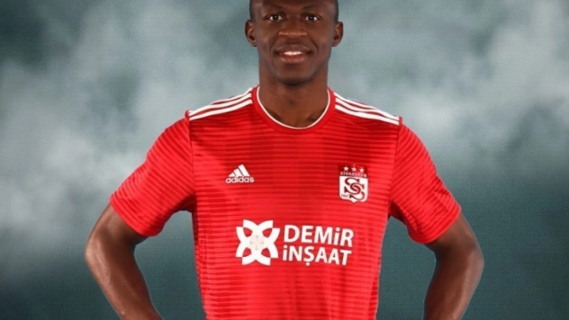 Sivasspor'a Kone şoku! 4 hafta yok
